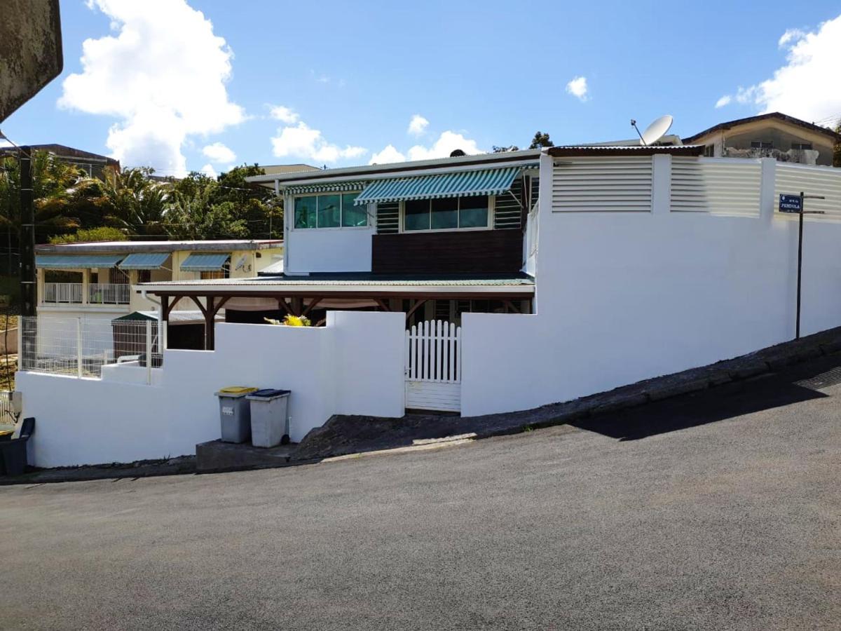 Appartement Moderne A Fort De France Terrasse Equipee 50 M² Exterior photo